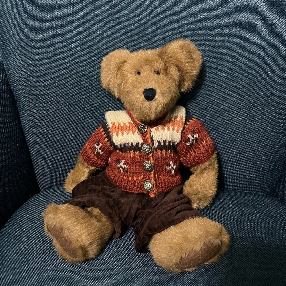 BOYD bears, “Devin  Fallsbeary”- 16 inches tall , nwt